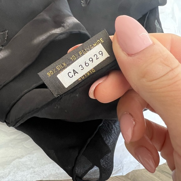SOLD Louis Vuitton Silk Sheer Monogram Scarf - Picture 5 of 7